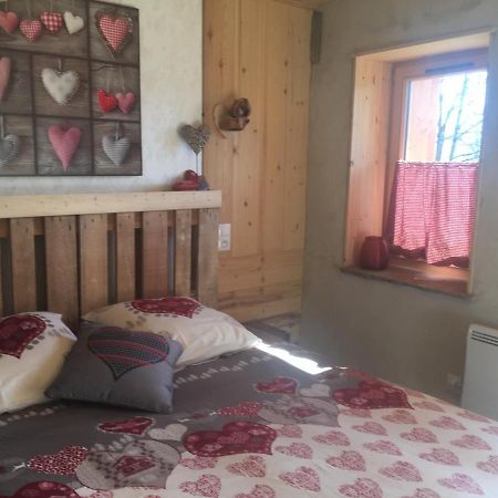 La Gravinette Bed & Breakfast Cruet Dış mekan fotoğraf